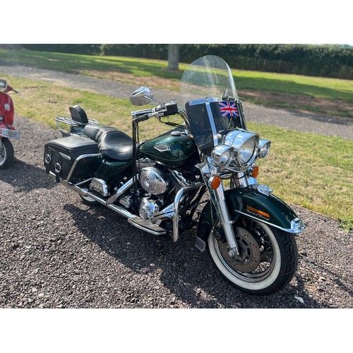876 - Harley Davidson Road King classic motorcycle. 1999. 1450cc.
Runs and rides, comes with lots of MOT h... 