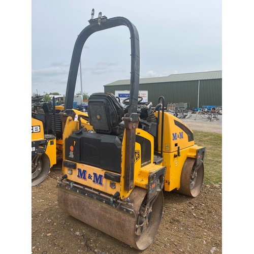 37 - JCB Vibromax VMT 260-120