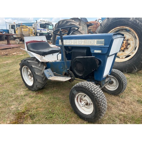 175 - Ford 100 garden tractor. Runner