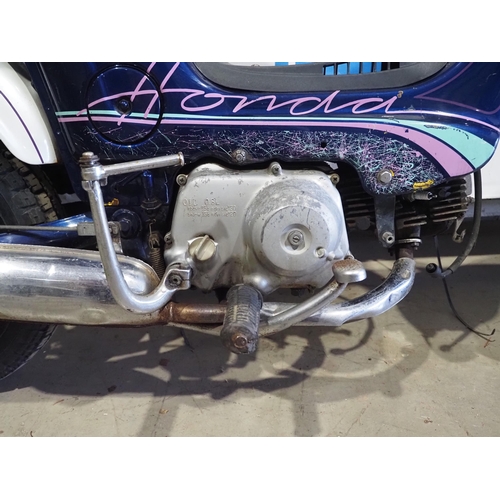 1045 - Honda moped. 
Engine turns over
Reg. FDD 524T