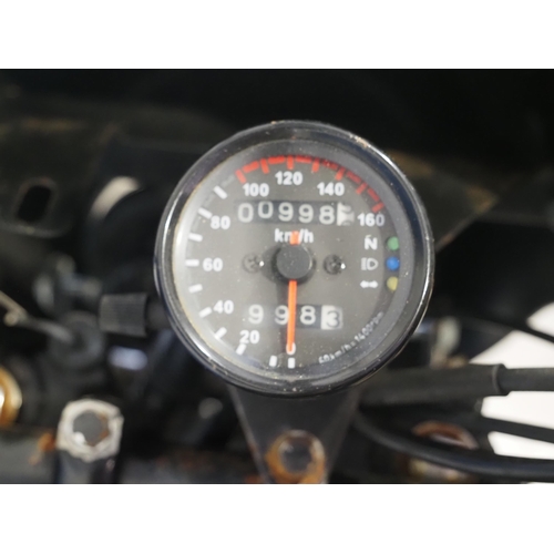 1049 - Honda CG125 motorcycle. 1990. 124cc. 
Engine turns over
Reg. H648 DNA. V5