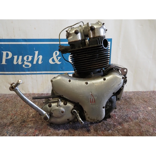 1061 - BSA 650cc engine with bolt on gearbox dynamo and no clutch kick start. Engine No. BA10 1339