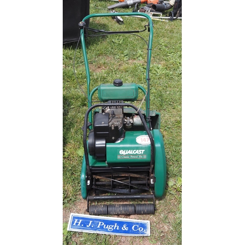 Qualcast classic discount petrol 35s scarifier