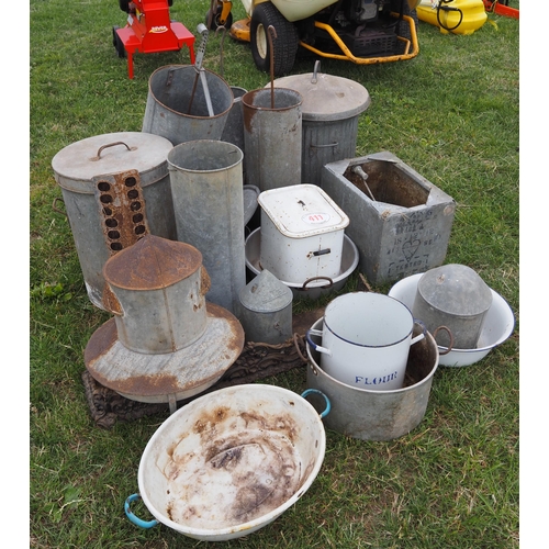 411 - Large quantity of galvanised items