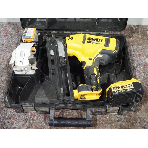 247 - DeWalt 18v cordless nail gun