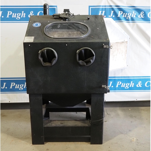 320 - V93D Vapour blasting cabinet 2019