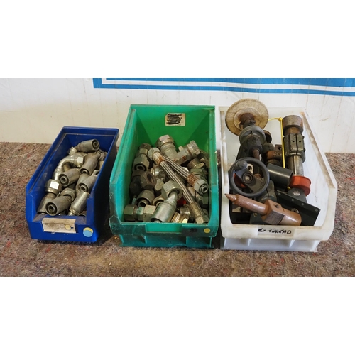 392 - Hydraulic fittings etc