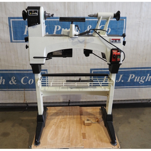 572 - Jet JWL 1221vs wood turning lathe, m33 x 3.5 spindle and No.2 morse tapers. PAT tested on 29.9.22.