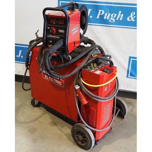 635 - Lincoln Electric Powertec 505S synergic water cooled mig welder c/w umbilical wire feed unit