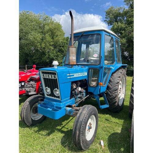 373 - Ford 4600 tractor, 1979. Starts and runs well. Lift arm hydraulics need attention but do work. Reg. ... 