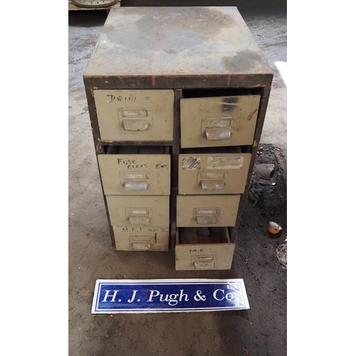 206 - 8 Drawer metal cabinet