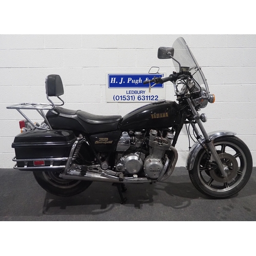 877 - Yamaha XS1100 Special motorcycle, 1979, 1100cc.
Runs and rides, everything works as it should, carbs... 