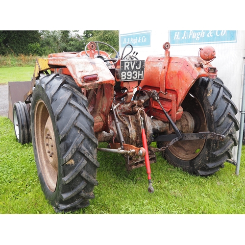 1501 - Massey Ferguson 165 tractor. 5598 hours showing. Starts and runs, c/w loader and bucket. S/No. 58853... 