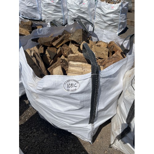 1081C - Bag of seasoned timber offcuts