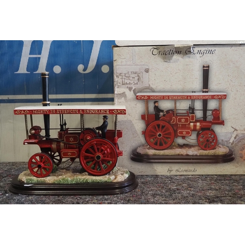 176 - Traction engine model by Leonardo in box