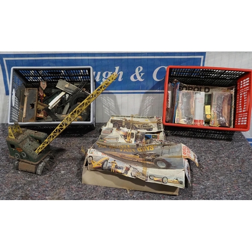 215 - Assorted model kits, model railway parts and toy crane