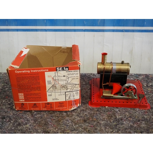 240 - Mamod SE1A model steam engine