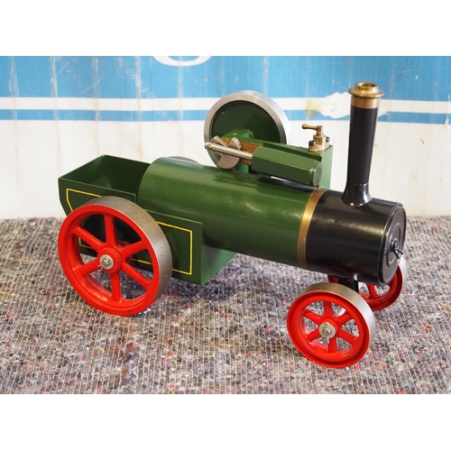 265 - Scale experimental pneumatic traction engine using compressed air in the boiler