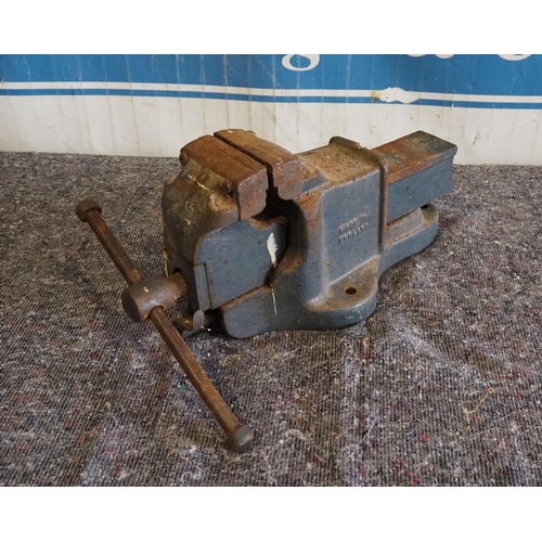 285 - Woden 186E/7 quick release vice