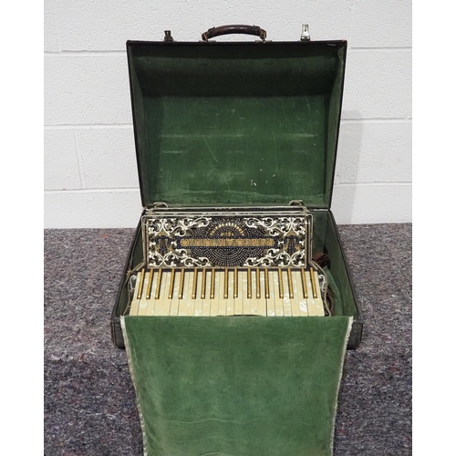 289 - Ranco Antonio accordion in original box