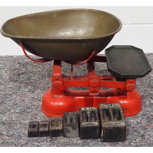 31 - Vintage scales with brass pan and set of weights