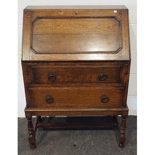 428 - Oak bureau with 2 drawers 42