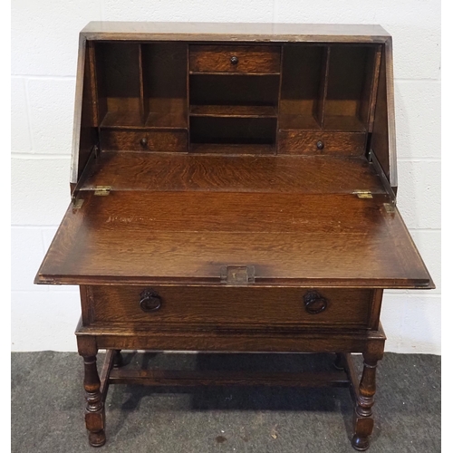 428 - Oak bureau with 2 drawers 42