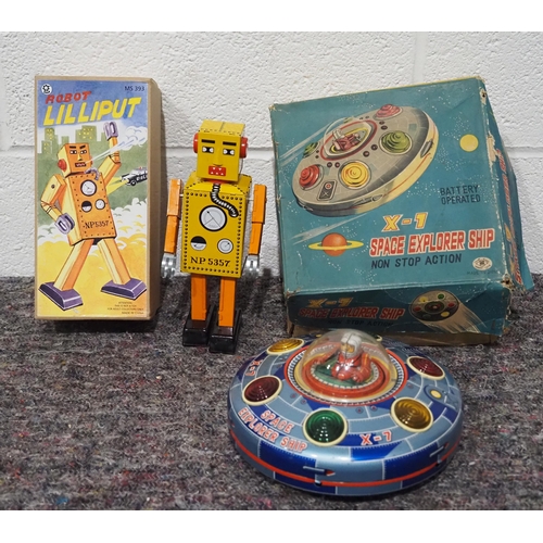 318 - Vintage tin robot and tin space explorer ship