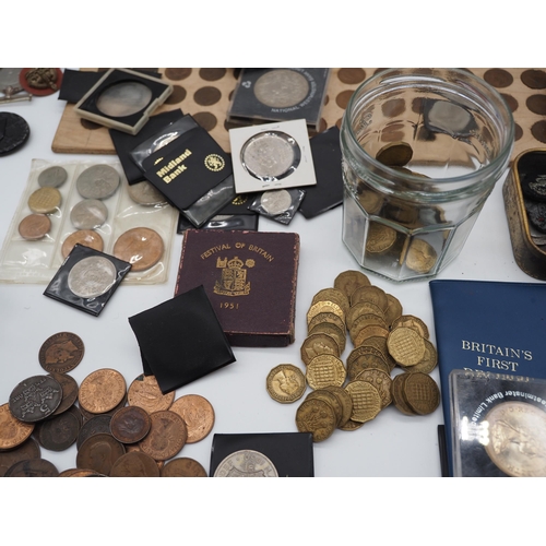 184 - Large collection of assorted British pre decimal coins and former bank safety despot box with 2 keys... 