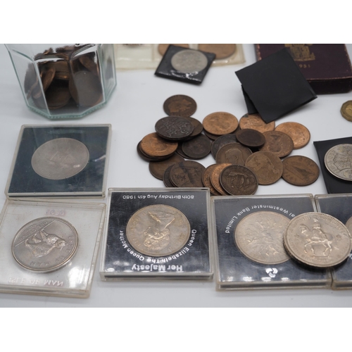 184 - Large collection of assorted British pre decimal coins and former bank safety despot box with 2 keys... 