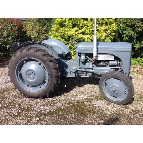 321 - Ferguson TE/D 20 tractor. 1951. SN. 190775. Supplied new in 1951 by Samuel Wilson & Sons, Ferguson d... 
