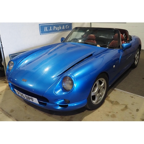 265 - TVR Chimaera 400 sports car. 1997. 3952cc.
Runs and drives, MOT until 28/6/24. 5 owners from new. 22... 