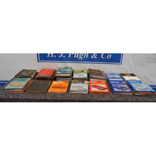 6 - Assorted car literature, Haynes manuals etc