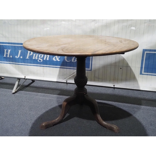 466 - Oak tilt top table 35