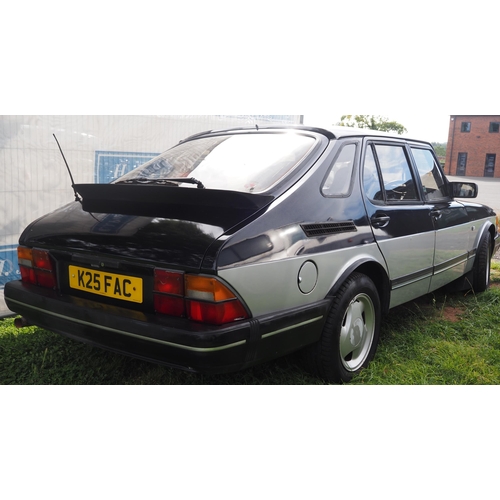 282 - Saab 900 SE Turbo Hatchback. 1993. Petrol. 1985cc. Runs and drives. Showing 173,016 Miles. Reg K25 F... 