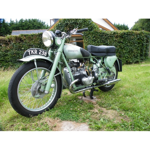 861 - Douglas Mk. V motorcycle. 1954. 350cc.
Very good condition, runs and rides, fully restored, ride or ... 