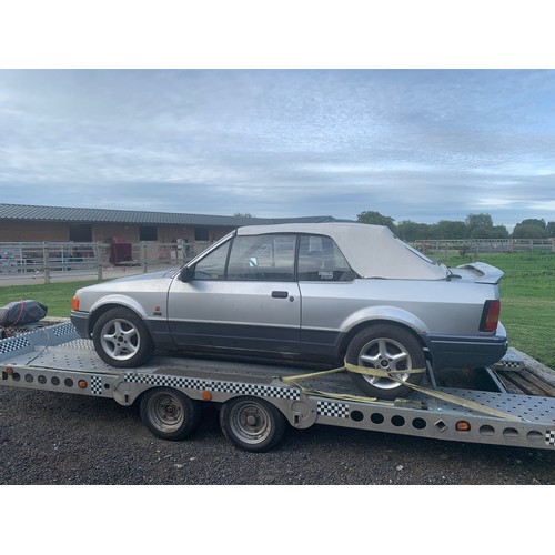 285 - Ford Escort XR3i. 1988. Very solid, unmodified early model. Rare spec with both electric windows and... 