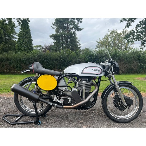 965 - Manx Norton 500 replica motorcycle. 1962. 500cc.
Built from new in 2017 and cost over £35,000. 86mm ... 
