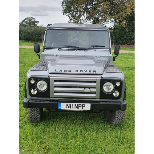 289 - Land Rover Defender 90 X Tech. 2012. High spec. to include air con, heated front and rear screens an... 