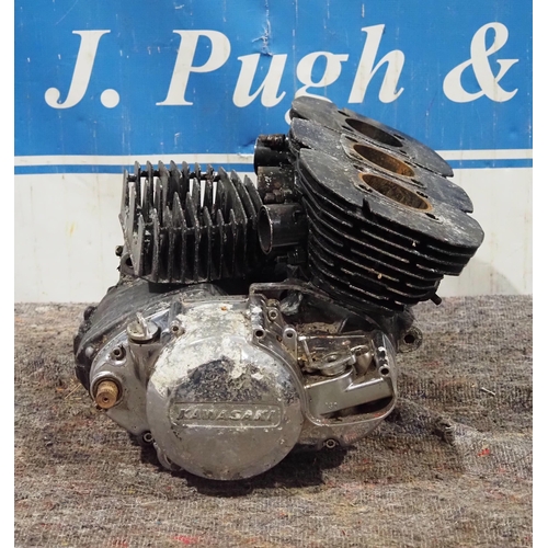 293 - Kawasaki motorcycle engine. Engine no. H2E-17945