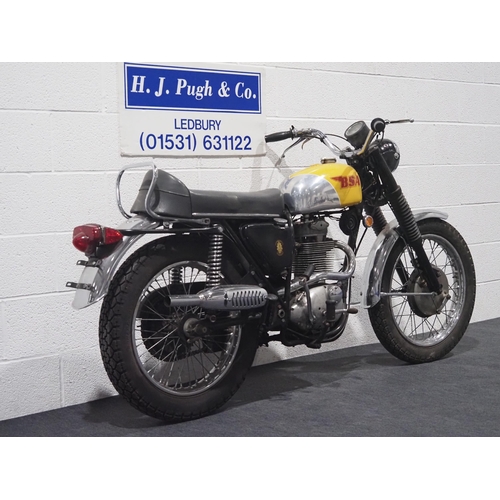 801 - BSA B44 Victor motorcycle. 1970. 441cc
Frame No. KD00914 B44VS
Engine No. KD00914 B44VS
Engine turns... 