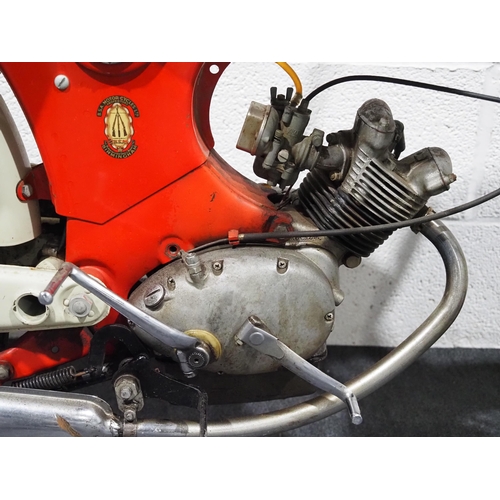 805 - BSA Beagle motorcycle 1964/65. 
Frame No. K12911
Engine No. K1A3283
Canadian import, engine turns ov... 