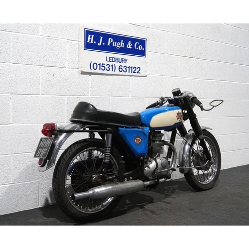 911 - BSA B25 motorcycle. 1967. 250cc. 
Frame No. C251606
Engine No. C251606
Runs and rides, with steel ta... 