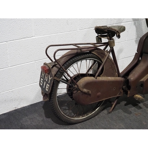 920 - New Hudson moped project. 98cc. 1957
Barn find
Engine turns over. 
Reg. RRY 516. C/w Old buff log bo... 
