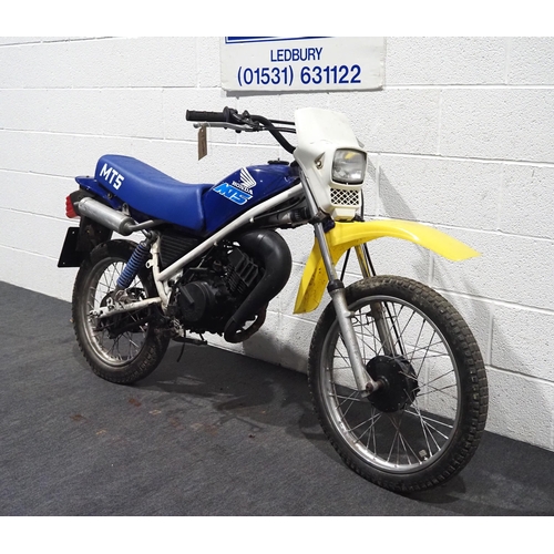 924 - Honda MT5 trials motorcycle. 1990. 49cc.
Frame No. AD015500496
Engine No. AD01E5082965
Reg. H56 NKG.... 