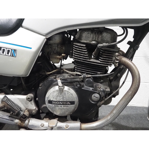 930 - Honda CB400N motorcycle. 1983. 
Frame No. CB400N-3302432
Engine No. CB400NE-3302432
Comes with Germa... 