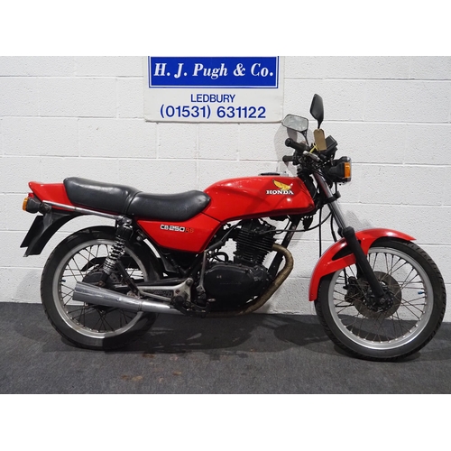 933 - Honda CB250 RS motorcycle. 1980. 248cc.
Frame No. MC02-2004293
Engine No. MC02E-2004316
Engine turns... 