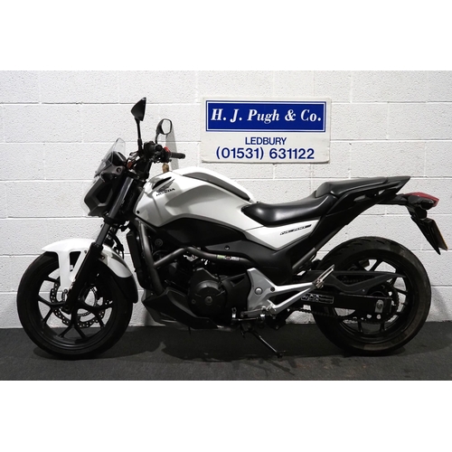 953 - Honda NC 700 motorcycle. 2013. 670cc.
Frame no. JH2RC61C6DK102026
Engine no. RC61E5207717
Starts and... 