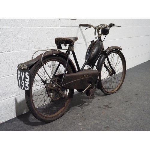 1004 - Raleigh RM2 autocycle project. 
First registered in 1960.
Has some missing parts.
Reg. PVS 193. V5