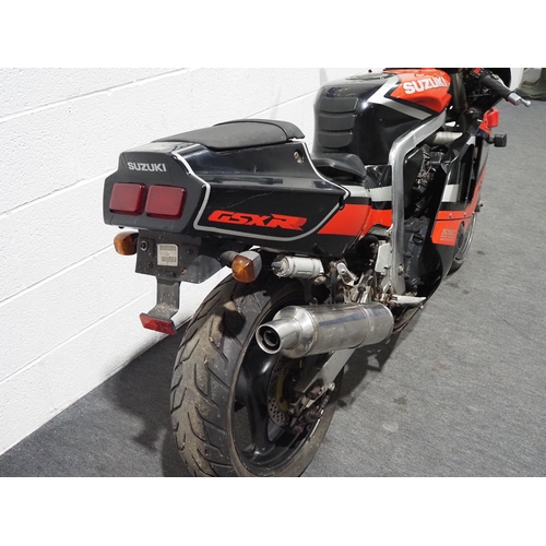 995 - Suzuki GSXR 400RR motorcycle. 1991. 
Ideal as a track bike.
No docs. Keys